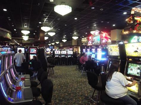 lucky seven casino restaurant